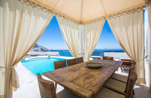 Firostefani Villa | Magnificent Santorini Villa | 3 Bedrooms | Villa Bacchus | Private heated pool.