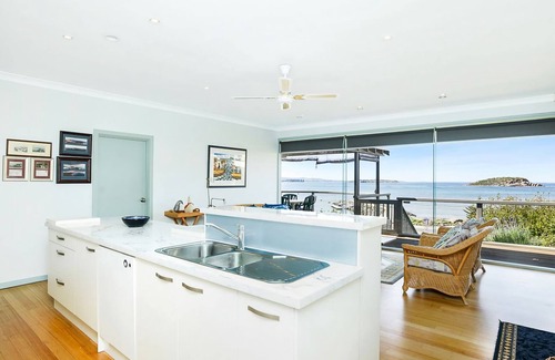 Encounter Bay House | Magnificent Views Over the Bay