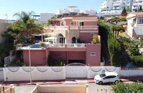 Peniscola House | MAGNIFICENTLY DECORATED LUXURY VILLA sea view and chateau 9 beds