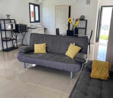 Le Moule Apartment | Magnifique appartement COZY proche de la mer