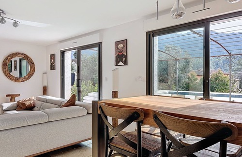 Sollies-Toucas Villa | Magnifique Villa Moderne Avec Piscine
