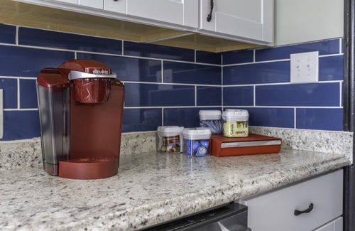 Statesville Apartment | Magnolia Apt- Great Amenities & Price. High Quality Beds and Pillows