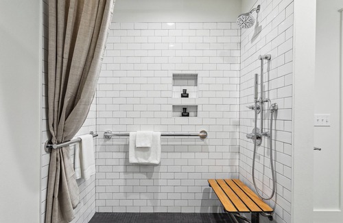 South 7th Ward Hotel | Magnolia Room at Faubourg Orleans, ADA Compliant King Bedroom with Kitchenette