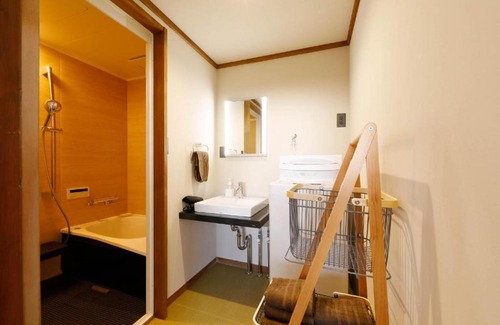 Ito Apartment | Mahana Ito