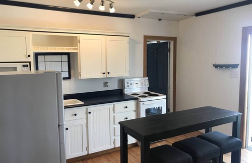 Mahone Bay Apartment | Mahone Bay NS - Scarecrow Festival Now On - Town Center 2 Bedroom Apt.