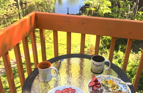Mahone Bay Apartment | Mahone Bay NS - Scarecrow Festival Now On - Town Center 2 Bedroom Apt.