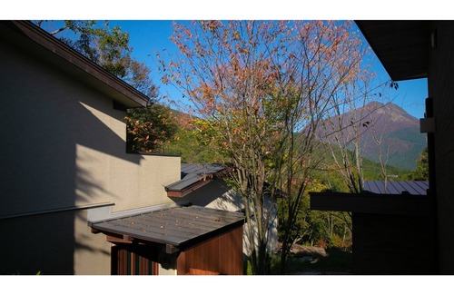 Yufuin Onsen Hotel | Main Building JapaneseWestern style room Sango 1/Yufu Ōita