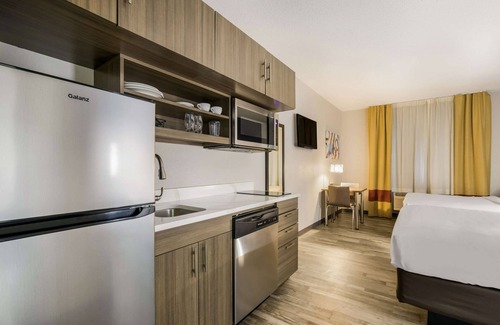 Joliet Hotel | MainStay Suites Joliet I-55