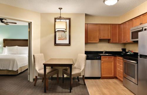 East Beltline Hotel | MainStay Suites