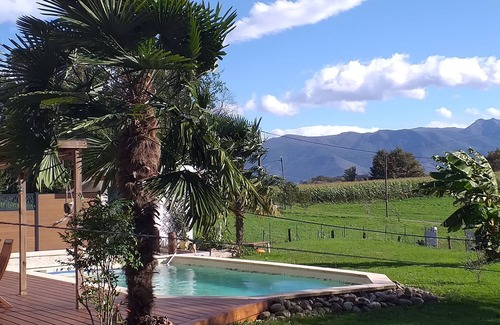 Arros-de-Nay House | Maison à la Campagne Avec Piscine à Proximité de Nay