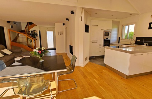 Montfort-sur-Meu House | Maison à Louer au Cœur du Pays de Brocéliande Bretagne Idéale Pour les Familles