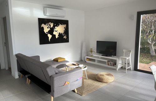 Ambares-et-Lagrave House | Maison 3 Chambres Proche Bordeaux Avec Jardin
