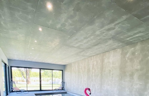 Bords House | Maison Avec Piscine Intérieur, Billard, Baby-foot