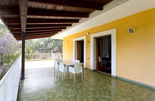 Partanna Apartment | Maison Blanche very close to Mondello beach
