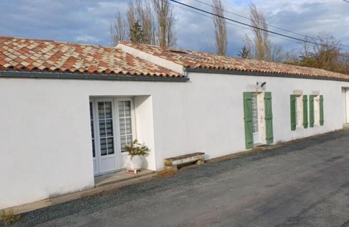 Marans House | Maison calme au bord de l'eau