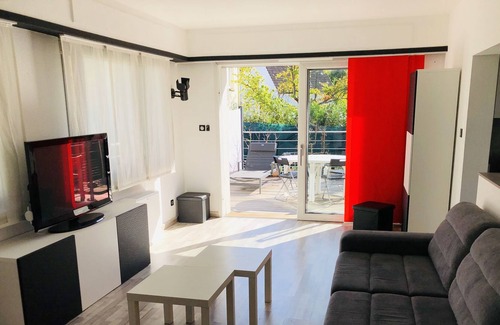 Robertsau House | Maison Calme Proche du Centre Dans Quartier Résidentiel