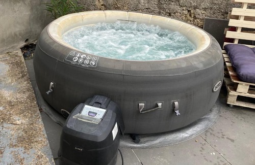 Chateauneuf-du-Rhone House | Maison chaleureuse en drome autoroute - viarhona - jacuzzi en supplément sur réservation