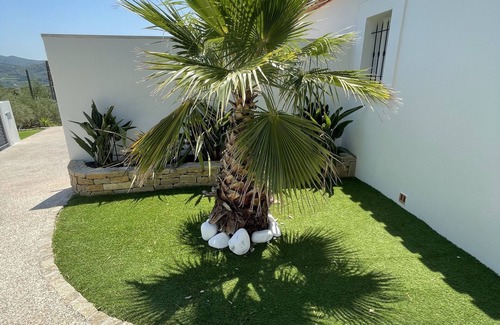 Pierrefeu-du-Var House | Maison Chaleureuse 120m2 Piscine/jacuzzi/jeux