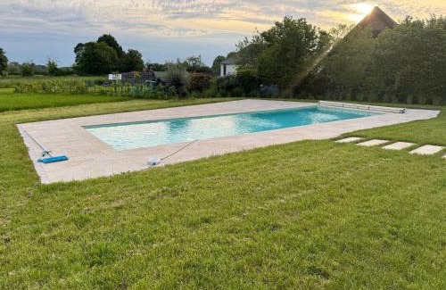 Saint-Eloy-de-Gy House | Maison contemporaine avec piscine et jardin, proche de Bourges - FR-1-586-43