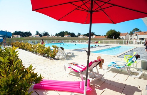 Olonne-sur-Mer House | Maison cosy, piscine sur place !