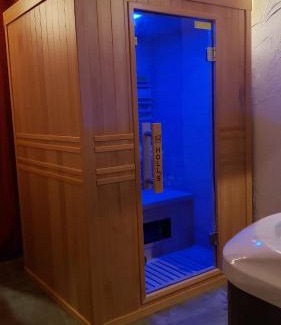 Maen-Roch House | Maison d'hôte avec sauna et jacuzzi à la campagne