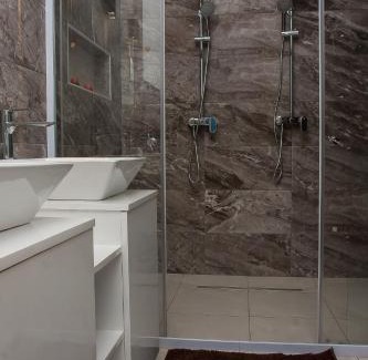 Antananarivo House | Maison d'hôte bypass