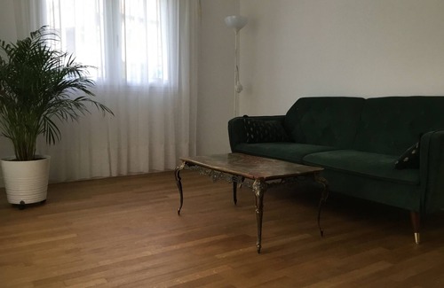 Saint-Leu-la-Foret House | Maison Dans un Endroit Calme