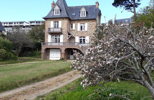 Perros-Guirec Villa | Maison de 7 Chambres Pour 15 Personnes