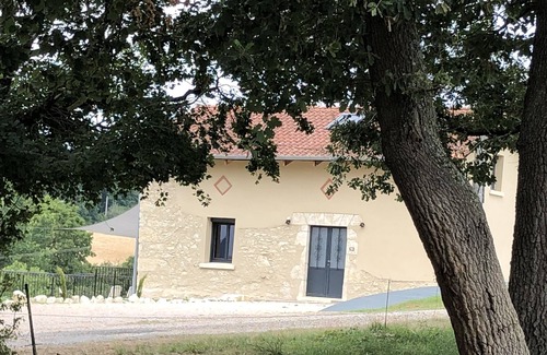 Simorre House | Maison de Campagne Entièrement Rénovée en Pleine Nature Gersoise