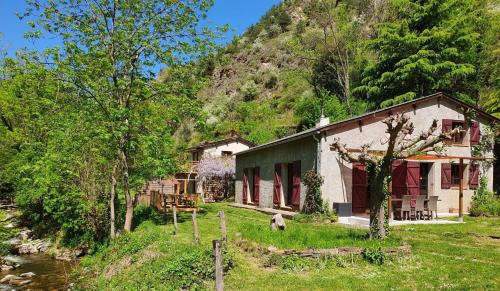 Nohedes House | Maison de la montagne La Découverte
