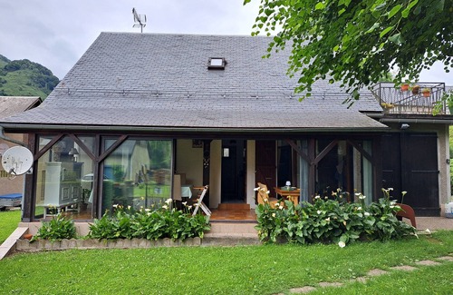 Sarrancolin House | Maison de Montagne Avec Jardin Privé