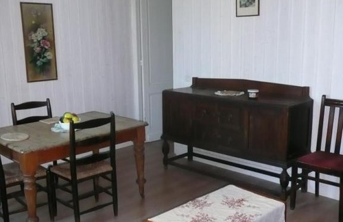 Castillon-la-Bataille Apartment | Maison de Vin