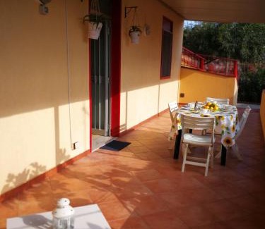 Agnone Bagni Apartment | Maison Etoile de Mer