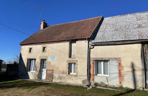 Saint-Genest House | Maison familiale avec jardin clos, proche station thermale - FR-1-489-562