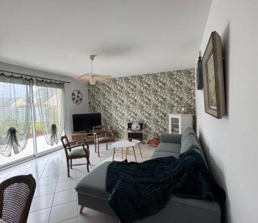 Ploubezre House | Maison