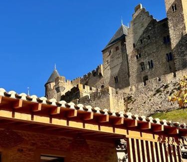 Carcassonne Apartment | Maison Henriette - Au plus près de la Cité Médiévale