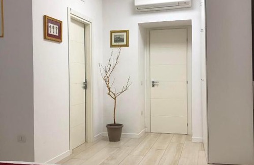 Chiaia House | Maison Hermès in Chiaia