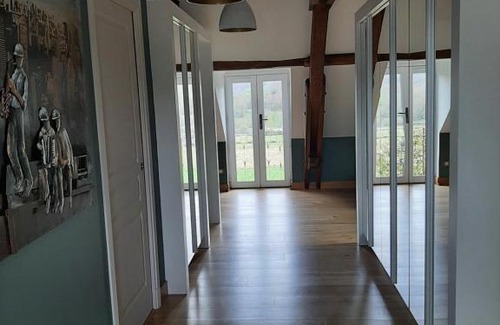 Burg Bed & Breakfast | Maison LaPlace