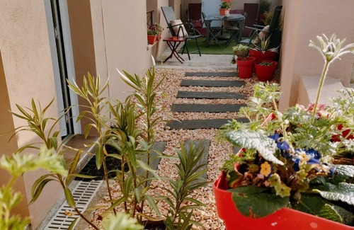 Le Merzer House | Maison Le Merzer, 5 Personnes, Sans Vis-à-vis, au Coeur D'un Village Breton