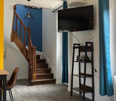Courcy-aux-Loges House | Maison les 3 fées , 3 chambres, Chamerolles