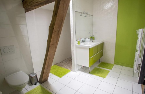 Le Burgaud Bed & Breakfast | MAISON MAUPAS Chambre Rouge