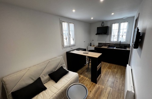Dompierre-sur-Mer House | Maison Spacieuse Avec Piscine et Spa à 5 Minutes de La Rochelle