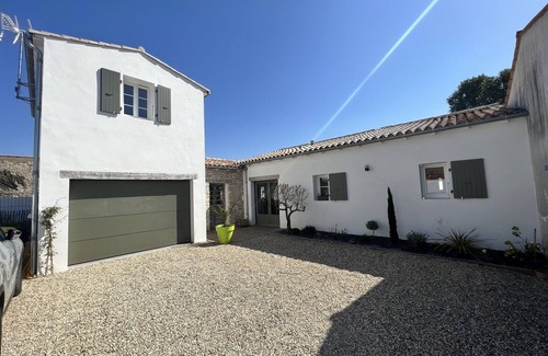 Dompierre-sur-Mer House | Maison Spacieuse Avec Piscine et Spa à 5 Minutes de La Rochelle