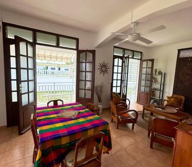 Gros Cap House | Maison spacieuse à Petit Canal, 104 m², proche sites historiques