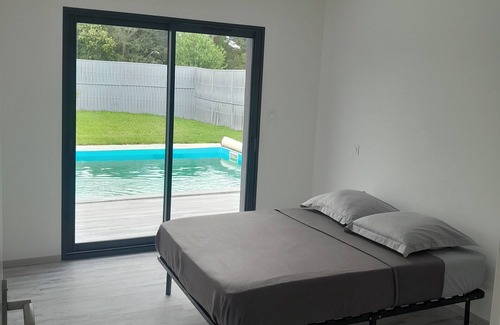 Bressols Villa | Maison T5 Entiere+piscine a 2 min de L'autoroute