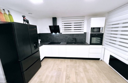 Brelevenez Villa | Maison Vacances/we 7 Chambres SPA + Dôme D'hiver