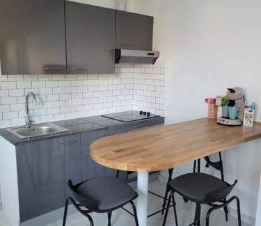 Les Borels House | Maisonnette avec jardin piscine non accessible