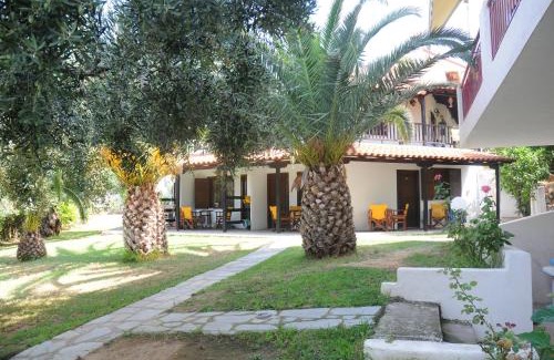 Gerakini Apartment | Maistrali Beach Studios