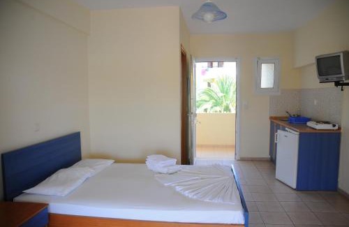 Gerakini Apartment | Maistrali Beach Studios