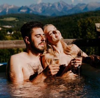 Brzegi Ski Chalet | Majerczyk House domki z sauną i jacuzzi
